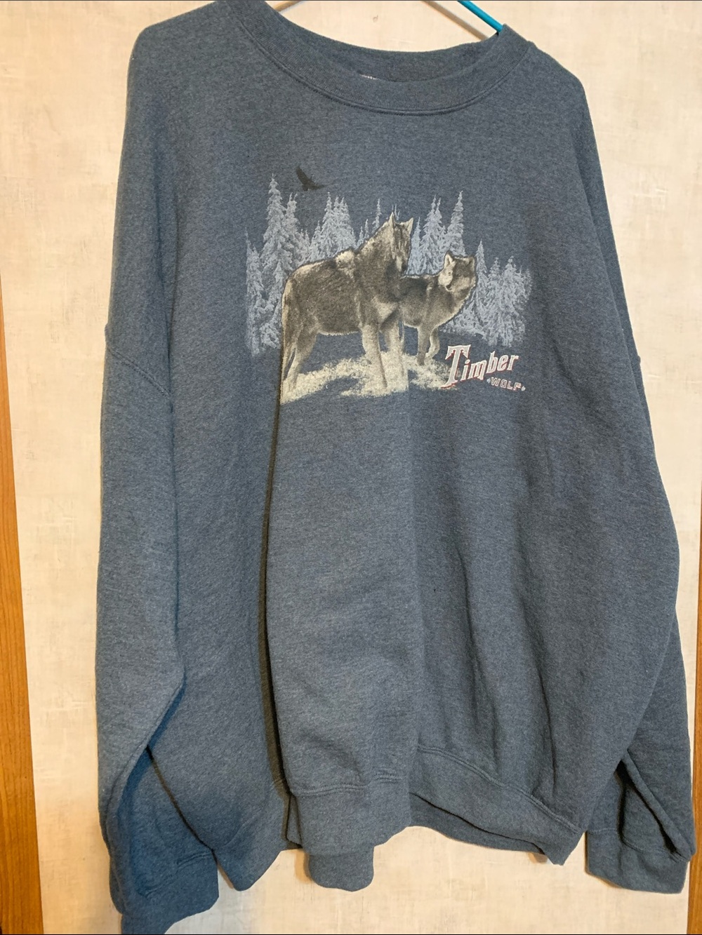 George Blue Crewneck Sweatshirt with Timber Wolf Graphic size 2XL
